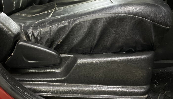 2018 Renault Kwid RXL, Petrol, Manual, 66,168 km, Driver Side Adjustment Panel