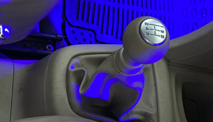 2014 Maruti Swift Dzire VXI, Petrol, Manual, 34,579 km, Gear Lever