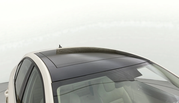 2017 Skoda Octavia STYLE PLUS AT 1.8 TSI, Petrol, Automatic, 50,858 km, Moonroof/ Sunroof