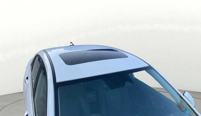 2024 Hyundai Verna SX (O) 1.5 TURBO PETROL DCT, Petrol, Automatic, 3,081 km, Moonroof/ Sunroof