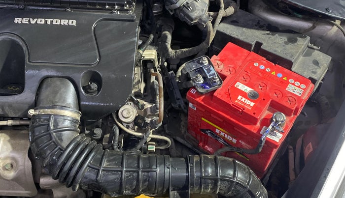 2018 Tata Tiago XT DIESEL, Diesel, Manual, 1,21,378 km, Engine View - Left