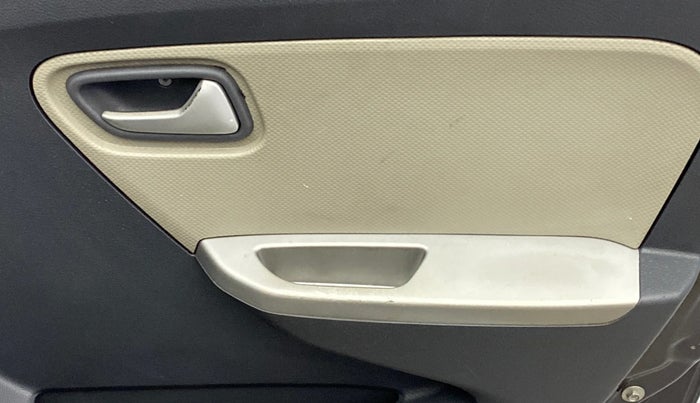 2015 Maruti Alto K10 VXI AMT, Petrol, Automatic, 1,07,039 km, Driver Side Door Panels Control