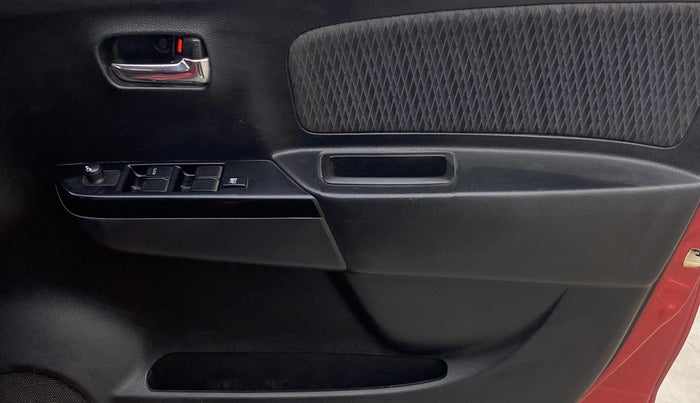 2014 Maruti Wagon R Stingray VXI, Petrol, Manual, 92,797 km, Driver Side Door Panels Control