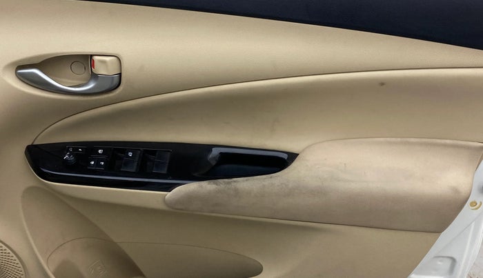 2018 Toyota YARIS G CVT, Petrol, Automatic, 65,700 km, Driver Side Door Panels Control