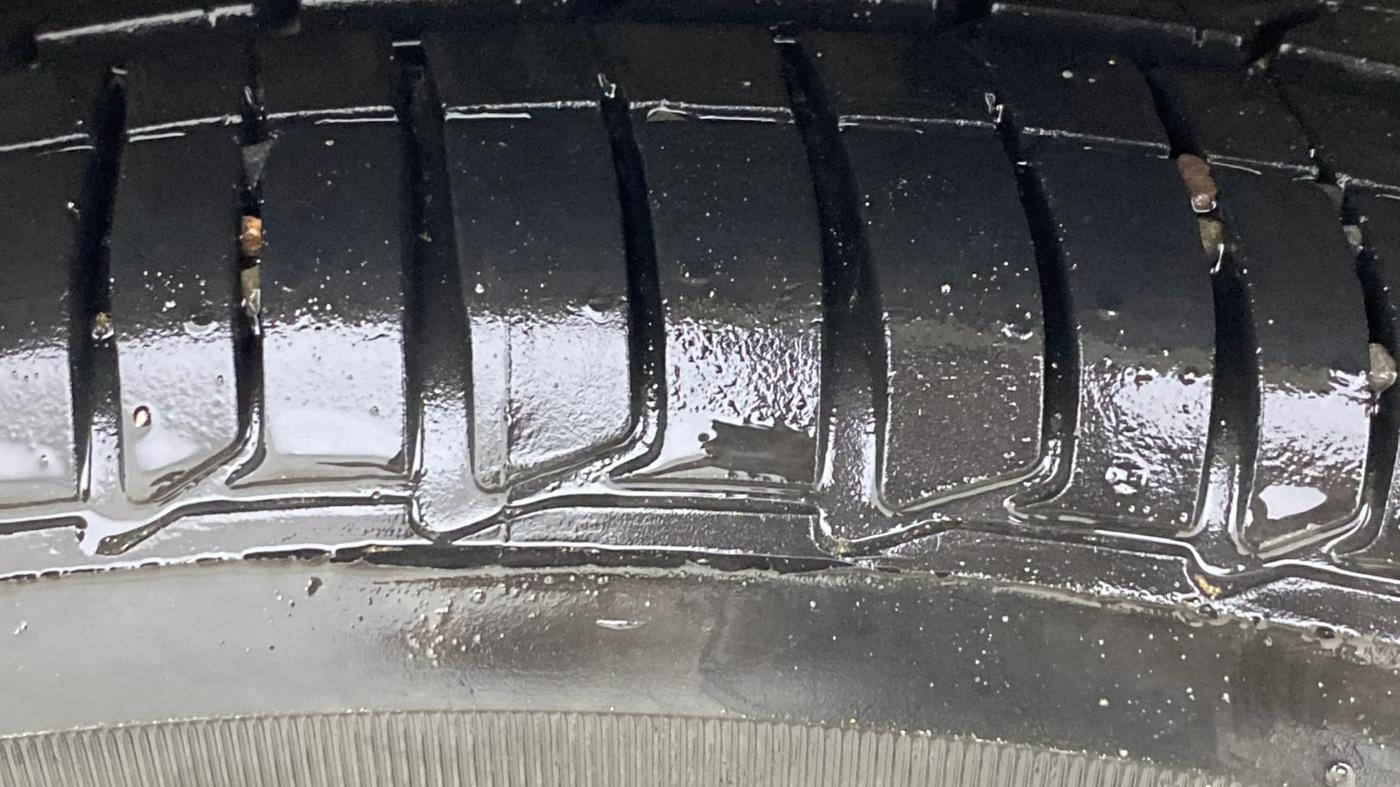 2021 Tata TIGOR XZA PLUS PETROL, Petrol, Automatic, 40,065 km, Right Rear Tyre Tread