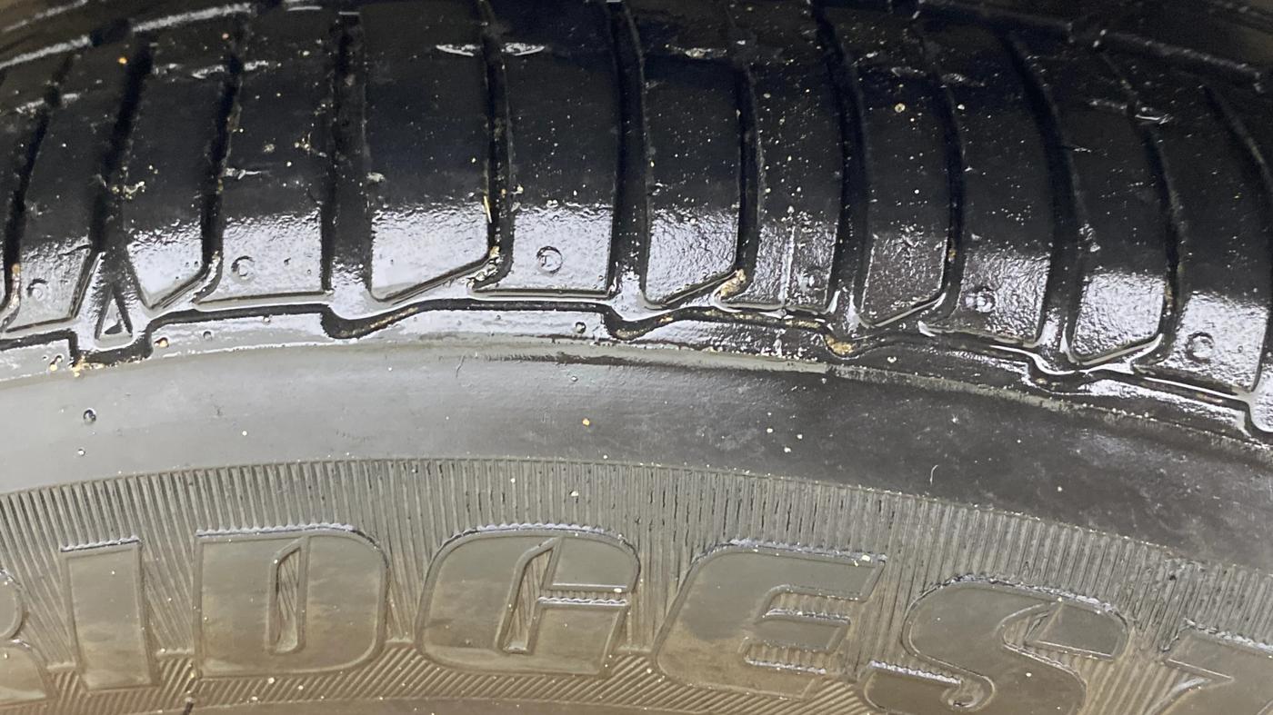 2021 Tata TIGOR XZA PLUS PETROL, Petrol, Automatic, 40,065 km, Right Front Tyre Tread