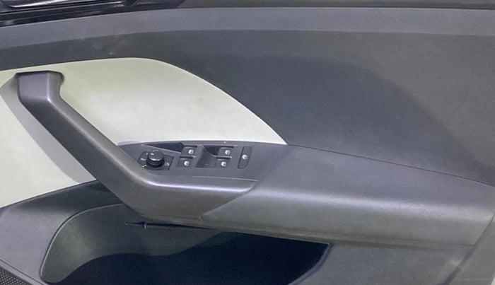 2022 Skoda KUSHAQ STYLE 1.0L TSI MT, Petrol, Manual, 33,107 km, Driver Side Door Panels Control