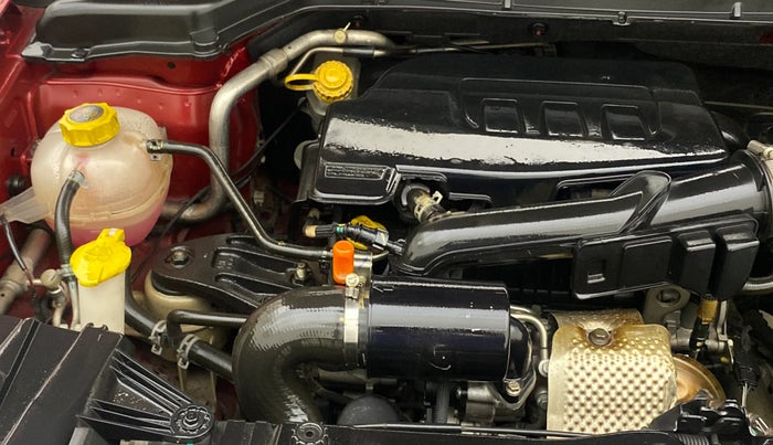 2019 Mahindra XUV300 W6 1.2 PETROL, Petrol, Manual, 45,892 km, Engine View - Right