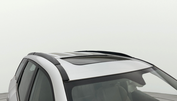 2016 Mahindra XUV500 W10 1.99, Diesel, Manual, 53,060 km, Moonroof/ Sunroof