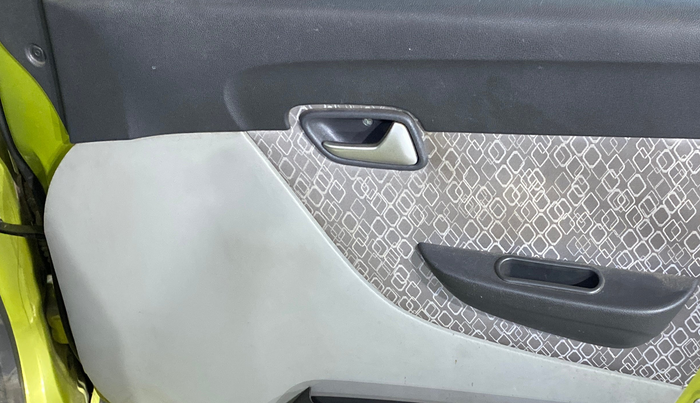 2017 Maruti Alto 800 LXI, Petrol, Manual, 13,097 km, Driver Side Door Panels Control