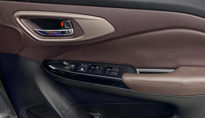 2023 Maruti FRONX ALPHA 1.0 TURBO MT, Petrol, Manual, 94,498 km, Driver Side Door Panels Control