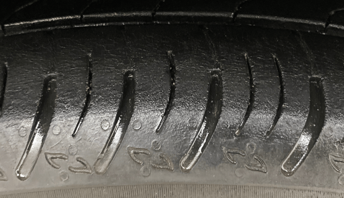 2023 Maruti XL6 ZETA MT, Petrol, Manual, 28,343 km, Right Rear Tyre Tread