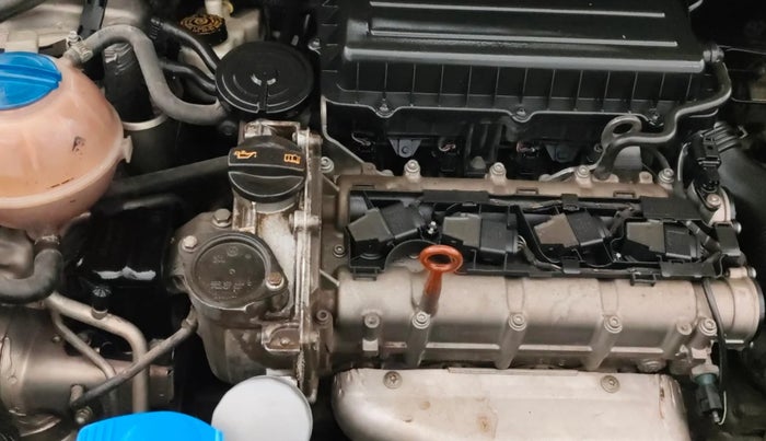 2013 Volkswagen Vento HIGHLINE PETROL AT, Petrol, Automatic, 81,198 km, Engine View - Right