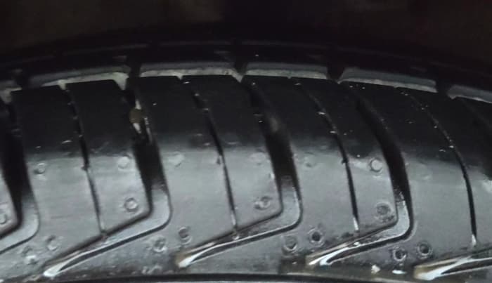 2012 Hyundai i10 ERA 1.1, Petrol, Manual, 52,930 km, Right Front Tyre Tread
