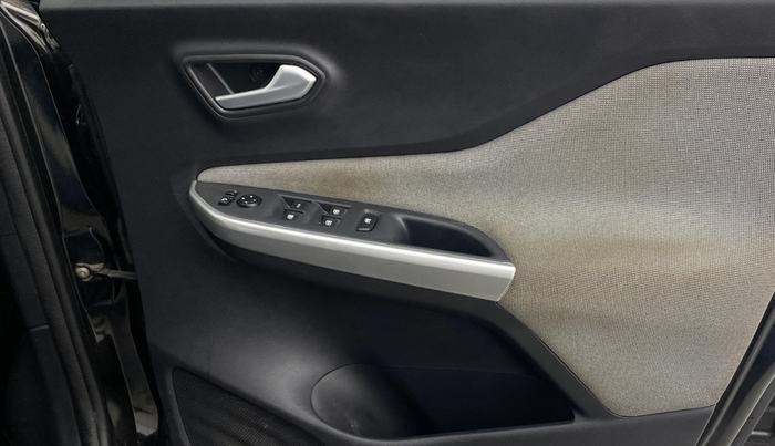 2022 Nissan MAGNITE XV MT, Petrol, Manual, 44,190 km, Driver Side Door Panels Control