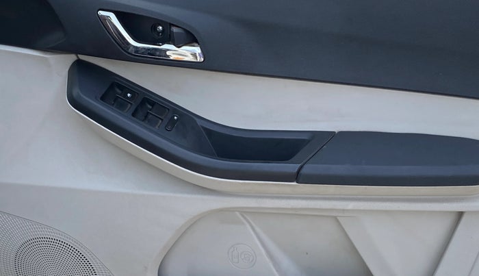 2024 Tata Tiago XZ PLUS CNG, CNG, Manual, 41,917 km, Driver Side Door Panels Control