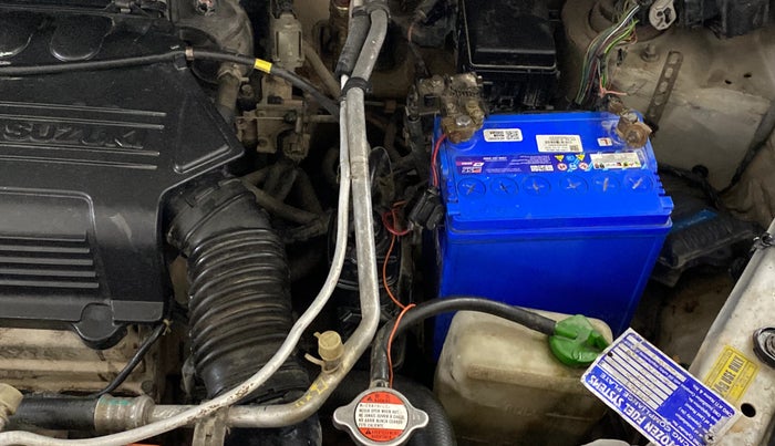 2015 Maruti Wagon R 1.0 VXI, CNG, Manual, 94,304 km, Engine View - Left