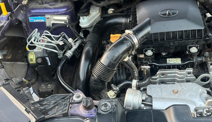 2023 Tata NEXON FEARLESS PURPLE + SUNROOF DUAL TONE 1.2 PETROL, Petrol, Manual, 28,568 km, Engine View - Right