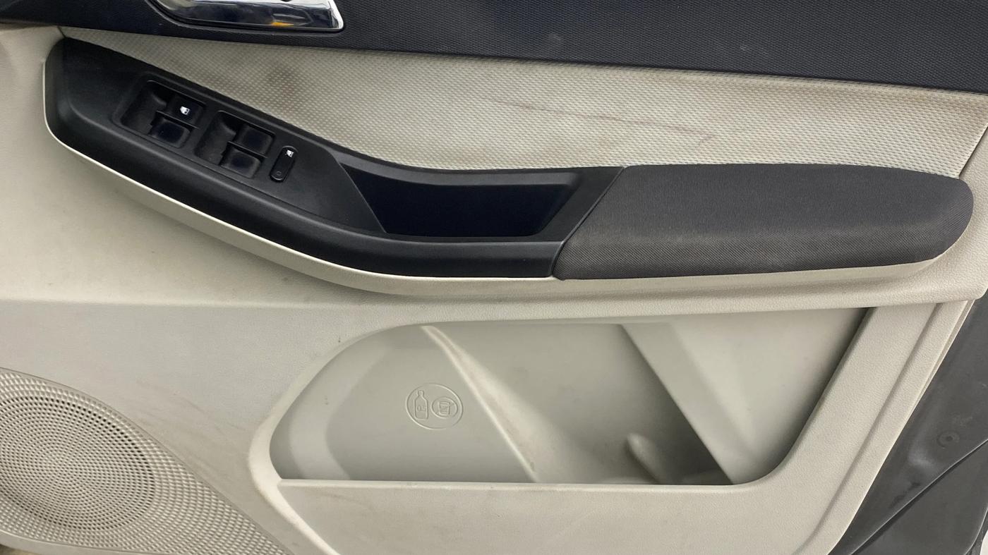 2023 Tata TIGOR XZ PLUS PETROL, Petrol, Manual, 28,667 km, Driver Side Door Panels Control
