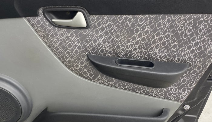 2017 Maruti Alto 800 LXI, Petrol, Manual, 70,869 km, Driver Side Door Panels Control