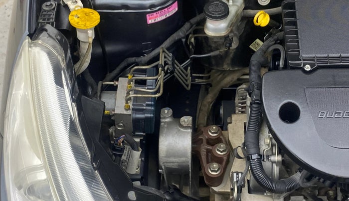 2015 Tata Zest XMS 90PS DIESEL, Diesel, Manual, 70,407 km, Engine View - Right