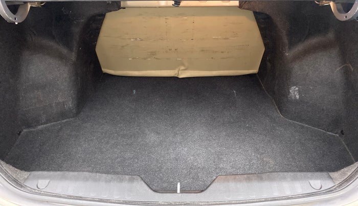 2017 Maruti Ciaz ZETA 1.4  AT PETROL, Petrol, Automatic, 52,870 km, Boot Inside