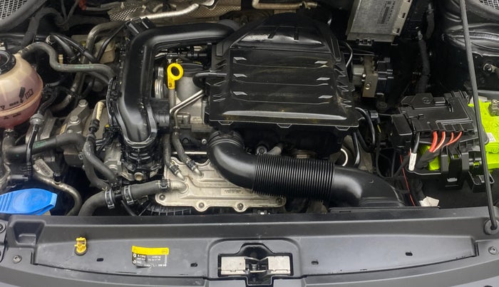 2022 Volkswagen Polo HIGHLINE PLUS 1.0L TSI, Petrol, Manual, 65,093 km, Engine View