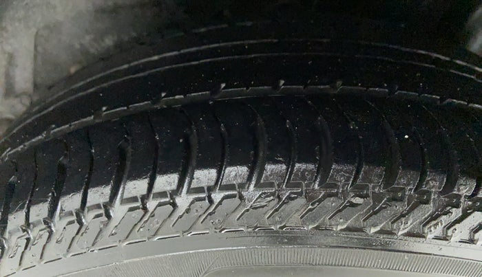 2013 Ford Figo 1.4 ZXI DURATORQ, Diesel, Manual, 75,455 km, Left Rear Tyre Tread