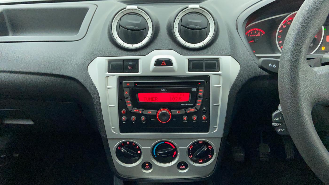 2013 Ford Figo 1.4 ZXI DURATORQ, Diesel, Manual, 75,455 km, Air Conditioner