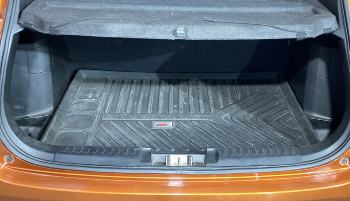 2022 Maruti Vitara Brezza LXI, Petrol, Manual, 24,214 km, Boot Inside