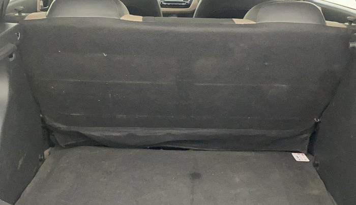 2016 Hyundai Elite i20 SPORTZ 1.4 CRDI, Diesel, Manual, 1,44,531 km, Boot Inside