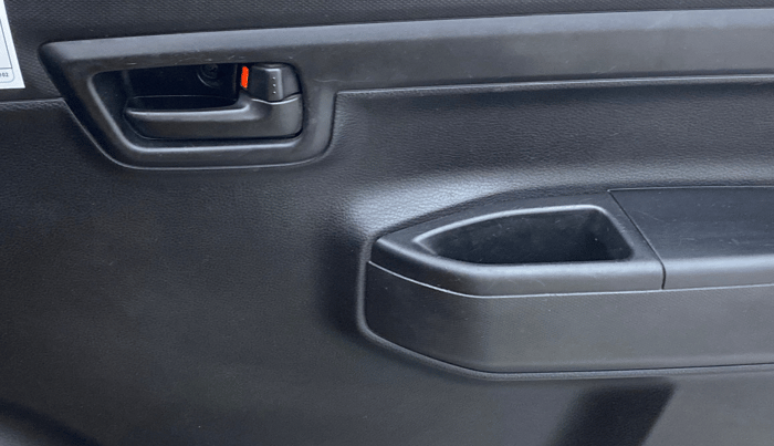 2022 Maruti S PRESSO VXI (O) CNG, CNG, Manual, 40,644 km, Driver Side Door Panels Control