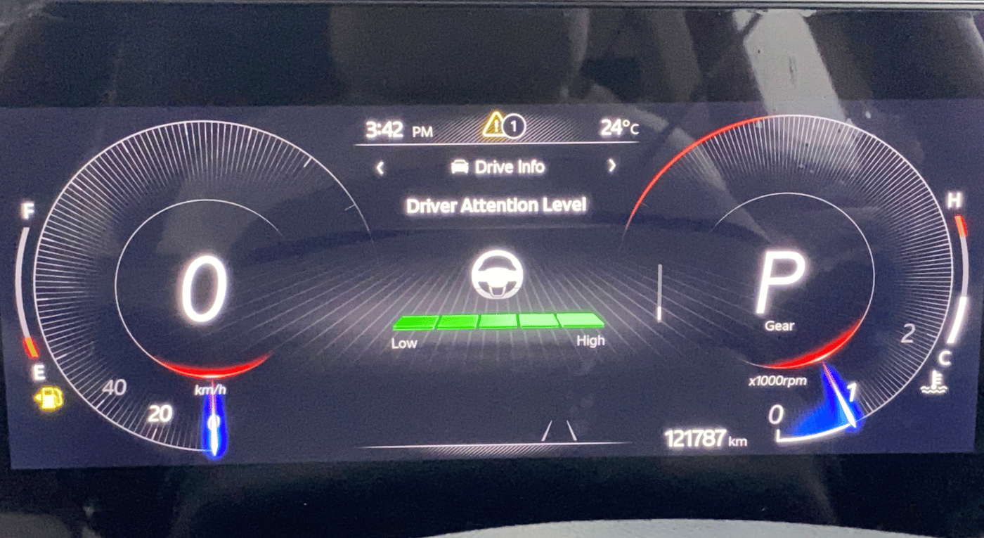 2021 Mahindra XUV700 AX 7 LUXURY P AT 7 STR, Petrol, Automatic, 1,21,757 km, Odometer Image