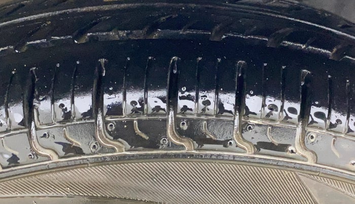 2014 Maruti Alto 800 LXI, Petrol, Manual, 55,463 km, Left Front Tyre Tread