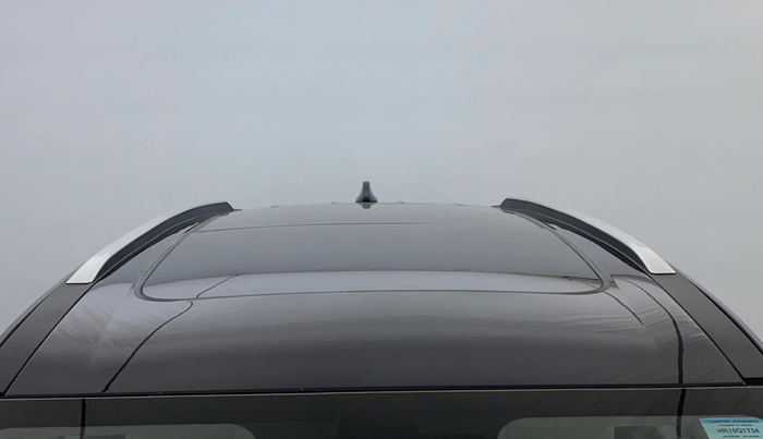 2023 Mahindra XUV700 AX 7 LUXURY P AT 7 STR, Petrol, Automatic, 60,165 km, Moonroof/ Sunroof