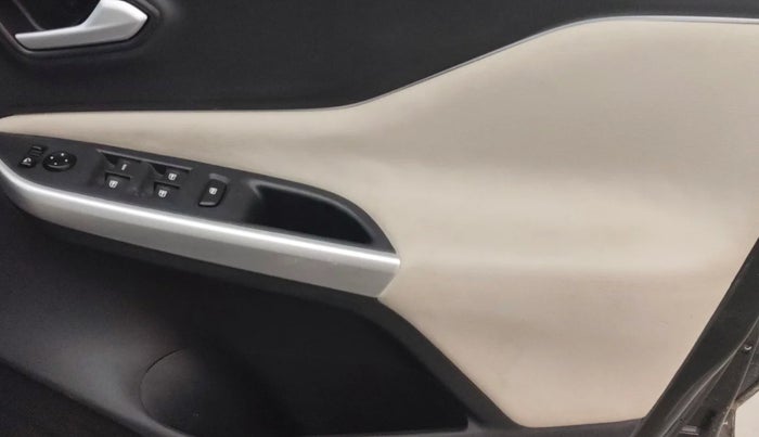 2024 Nissan MAGNITE XV PREMIUM TURBO CVT, Petrol, Automatic, 7,047 km, Driver Side Door Panels Control