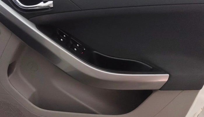 2018 Tata NEXON XZ PLUS PETROL, Petrol, Manual, 60,815 km, Driver Side Door Panels Control
