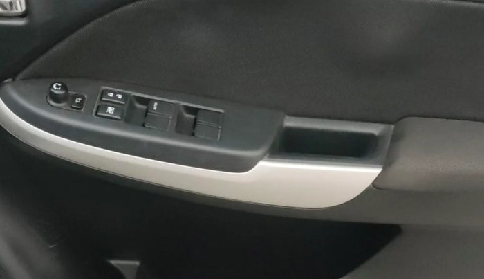 2017 Maruti Baleno DELTA DIESEL 1.3, Diesel, Manual, 49,954 km, Driver Side Door Panels Control