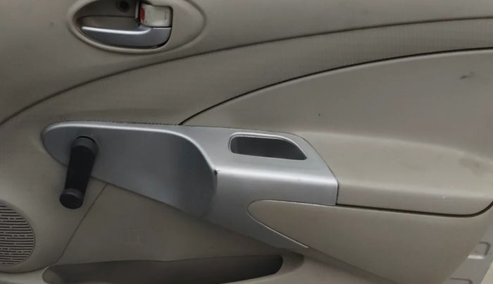 2013 Toyota Etios Liva GD, Diesel, Manual, 1,48,316 km, Driver Side Door Panels Control