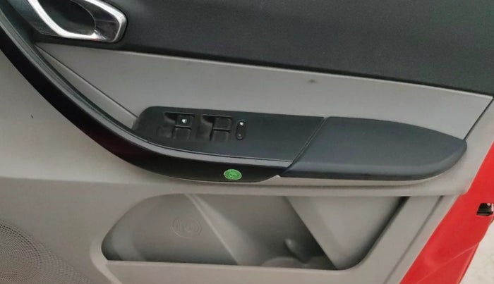 2020 Tata Tiago XZ PETROL, Petrol, Manual, 43,707 km, Driver Side Door Panels Control