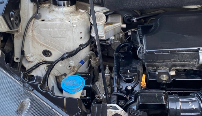 2022 Maruti XL6 ZETA AT, Petrol, Automatic, 55,305 km, Engine View - Right