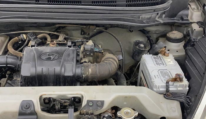 2013 Hyundai Eon ERA +, Petrol, Manual, 62,934 km, Engine View - Left