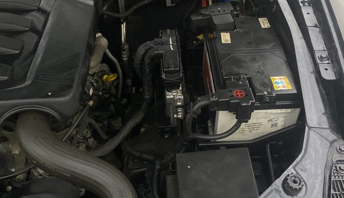 2023 Mahindra SCORPIO-N Z6 DIESEL MT 2WD 7 STR, Diesel, Manual, 75,690 km, Engine View - Left