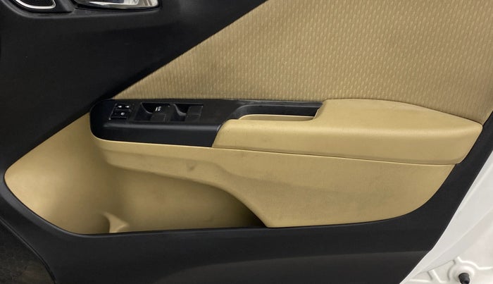 2022 Honda City 1.5L I-VTEC V MT 5TH GEN, Petrol, Manual, 45,734 km, Driver Side Door Panels Control