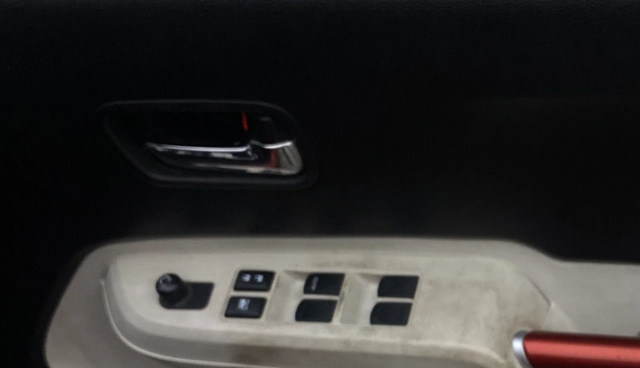 2017 Maruti IGNIS DELTA 1.2, Petrol, Manual, 89,850 km, Driver Side Door Panels Control