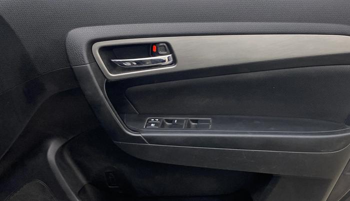 2018 Maruti Vitara Brezza ZDI AMT, Diesel, Automatic, 99,300 km, Driver Side Door Panels Control