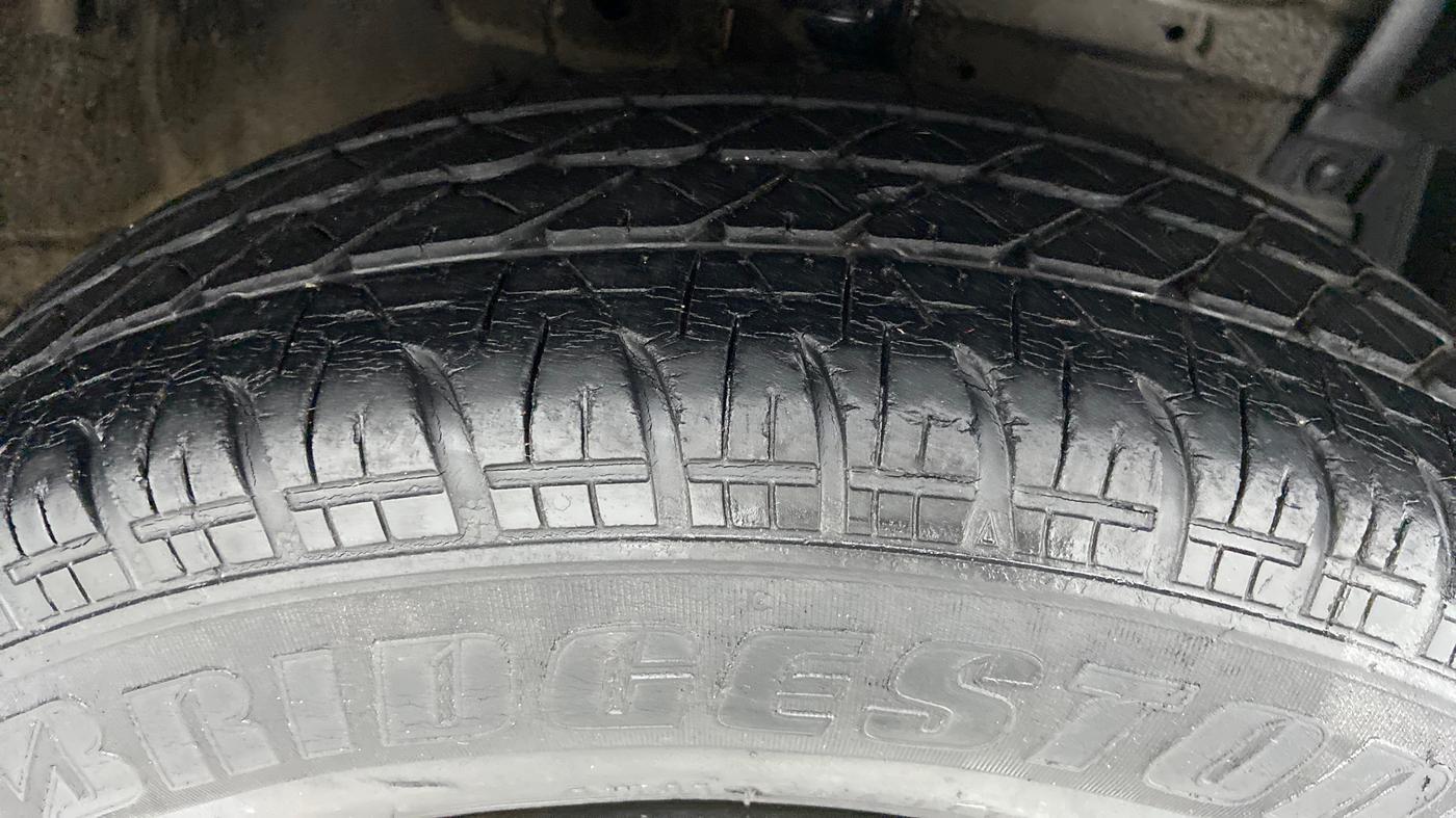2013 Maruti Swift VDI, Diesel, Manual, 71,824 km, Right Front Tyre Tread