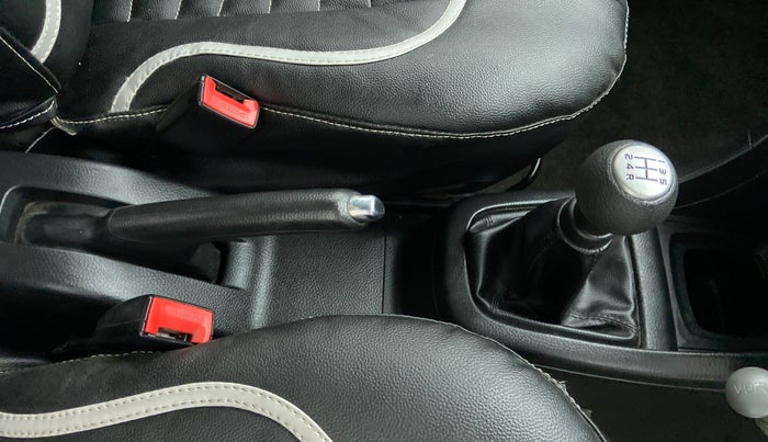 2013 Maruti Swift VDI, Diesel, Manual, 71,824 km, Gear Lever