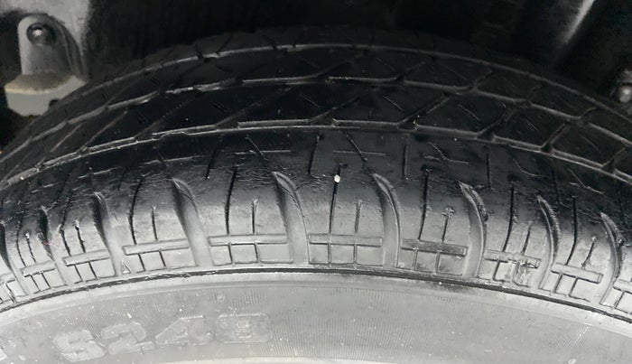 2013 Maruti Swift VDI, Diesel, Manual, 71,824 km, Left Rear Tyre Tread