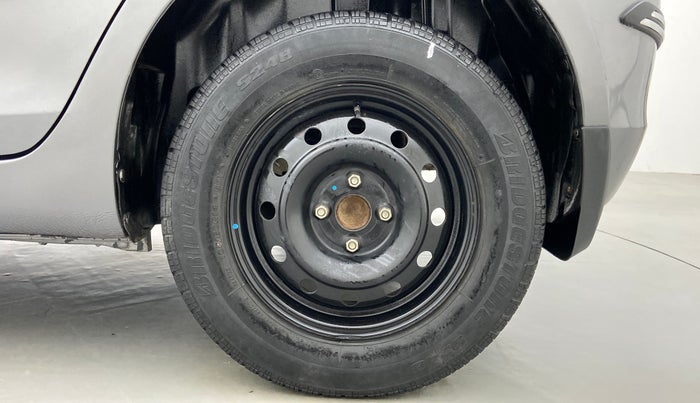 2013 Maruti Swift VDI, Diesel, Manual, 71,824 km, Left Rear Wheel